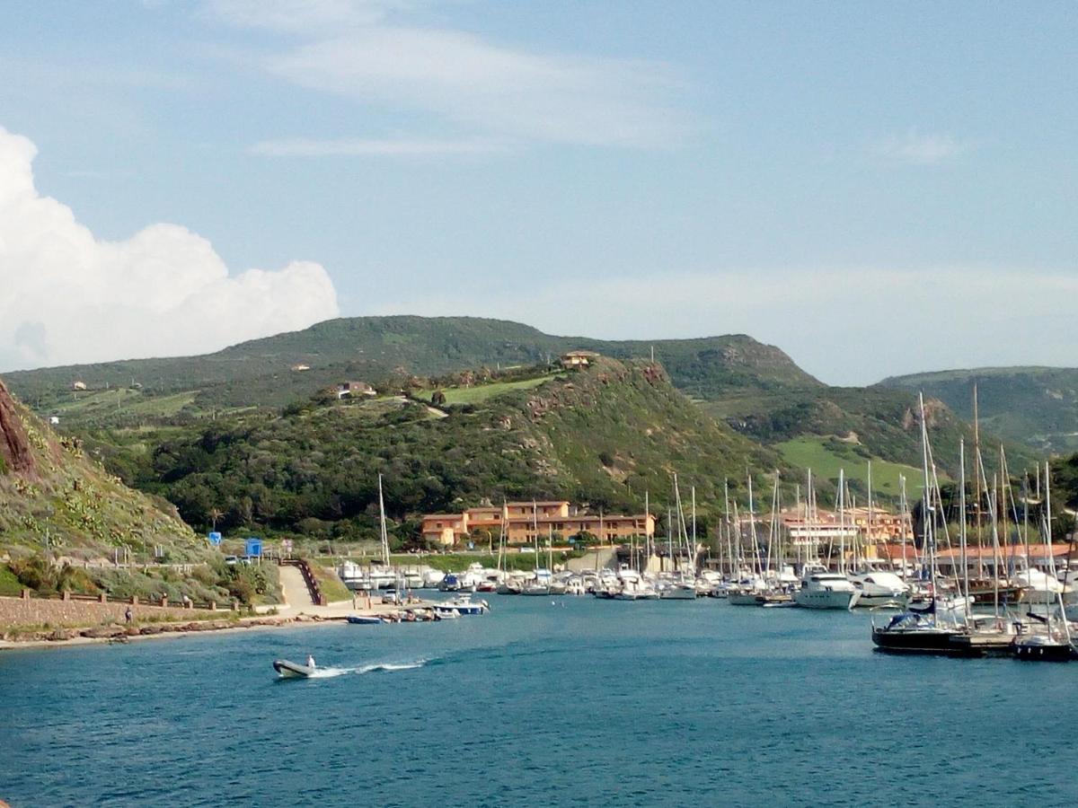 Grazioso Attico Vicino Alla Spiaggia E Al Centro Castelsardo Ngoại thất bức ảnh