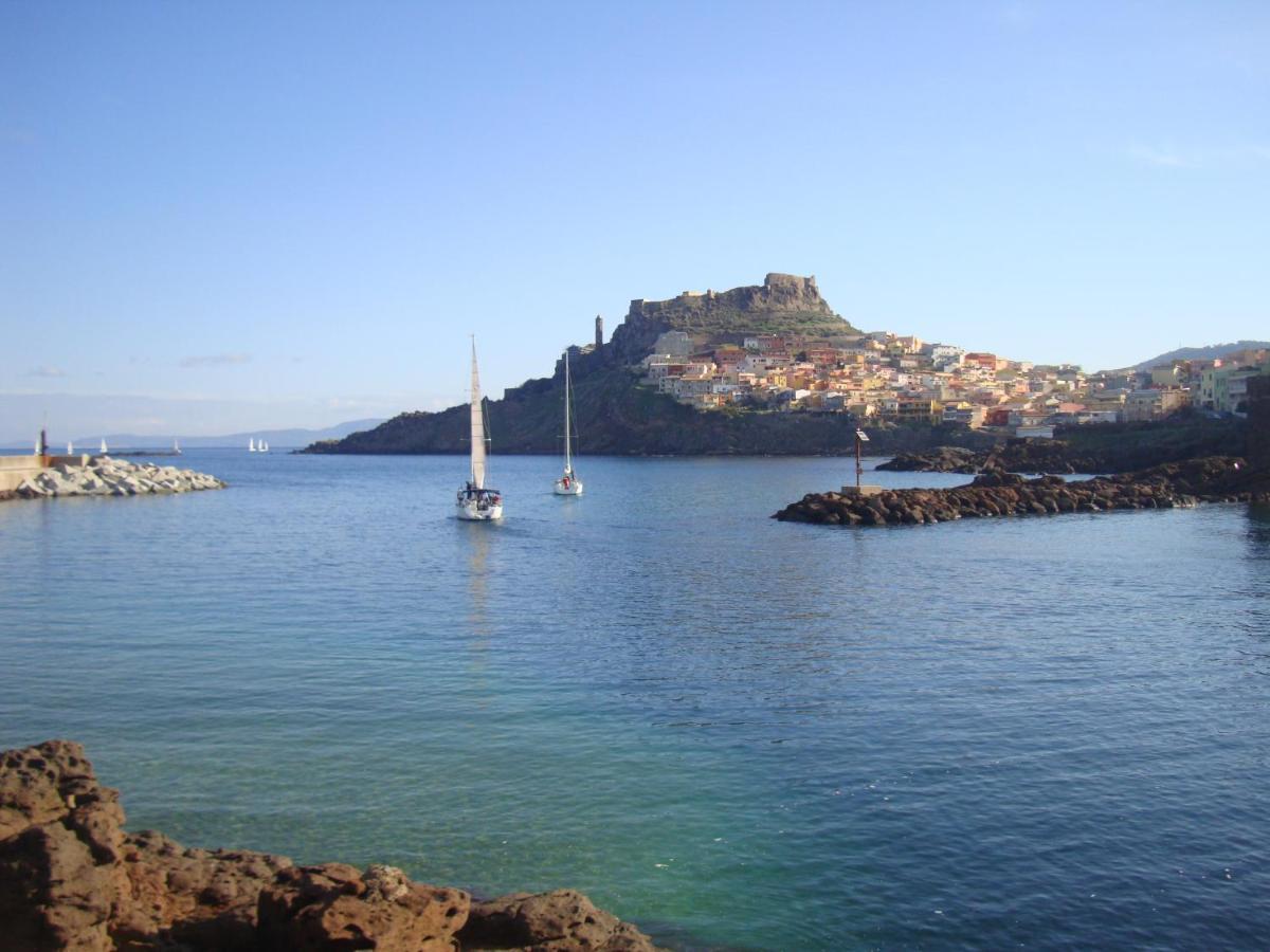 Grazioso Attico Vicino Alla Spiaggia E Al Centro Castelsardo Ngoại thất bức ảnh