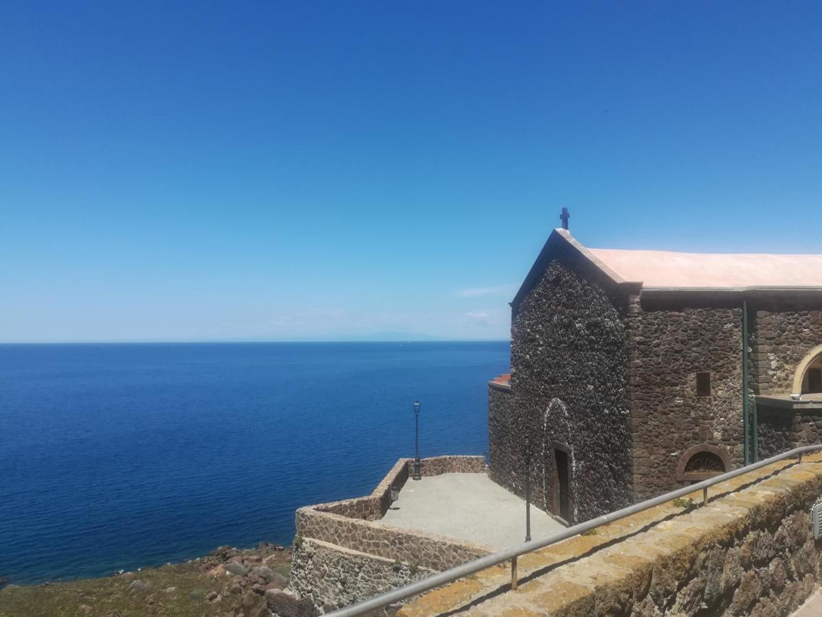 Grazioso Attico Vicino Alla Spiaggia E Al Centro Castelsardo Ngoại thất bức ảnh