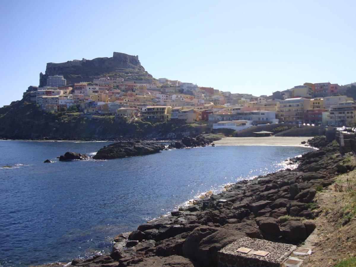 Grazioso Attico Vicino Alla Spiaggia E Al Centro Castelsardo Ngoại thất bức ảnh